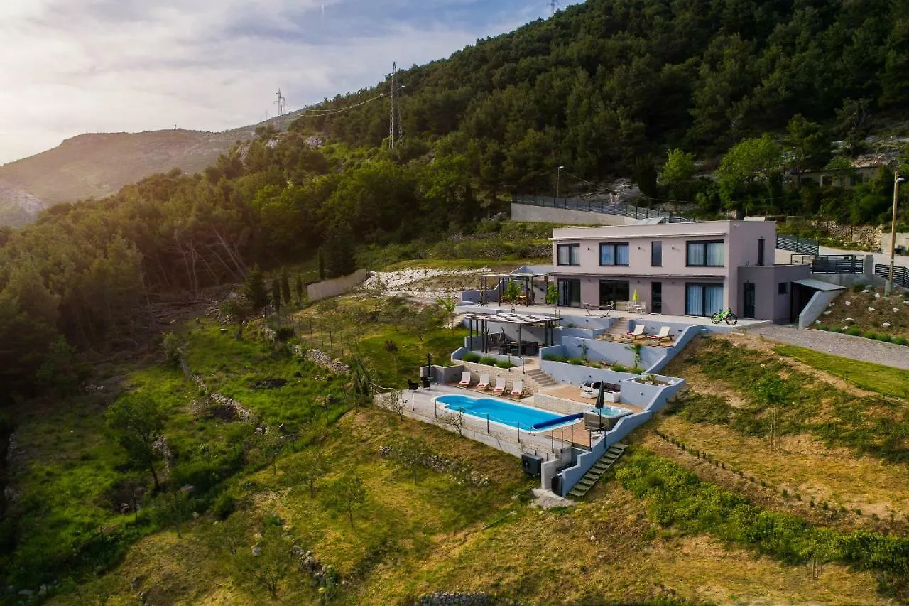 Villa Blue Hill Kastela